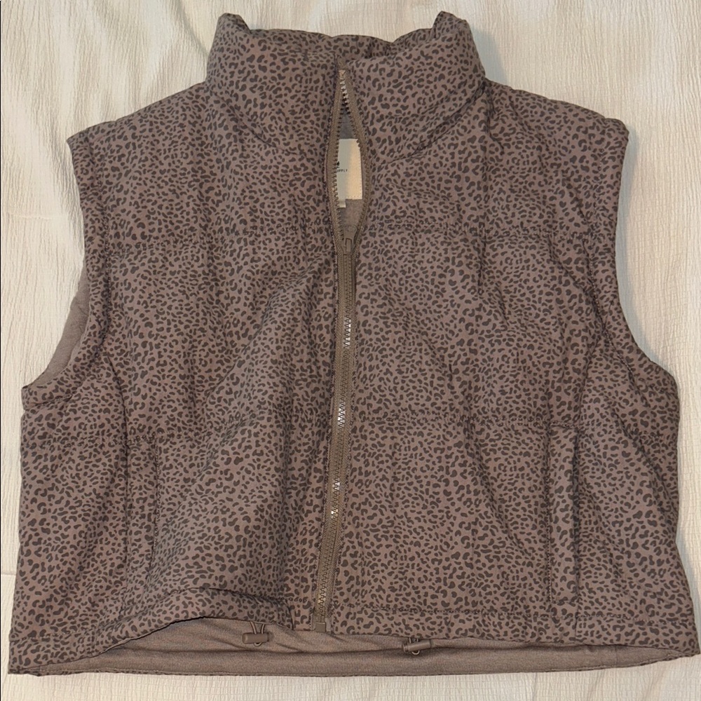 Leopard Print Cropped Puffer Vest